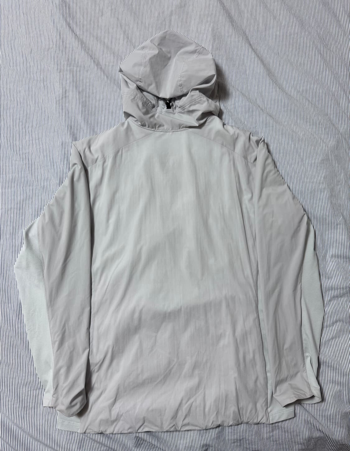 (새상품급) 아크테릭스 아톰 sl 후디 솔리튜드  상품이미지4