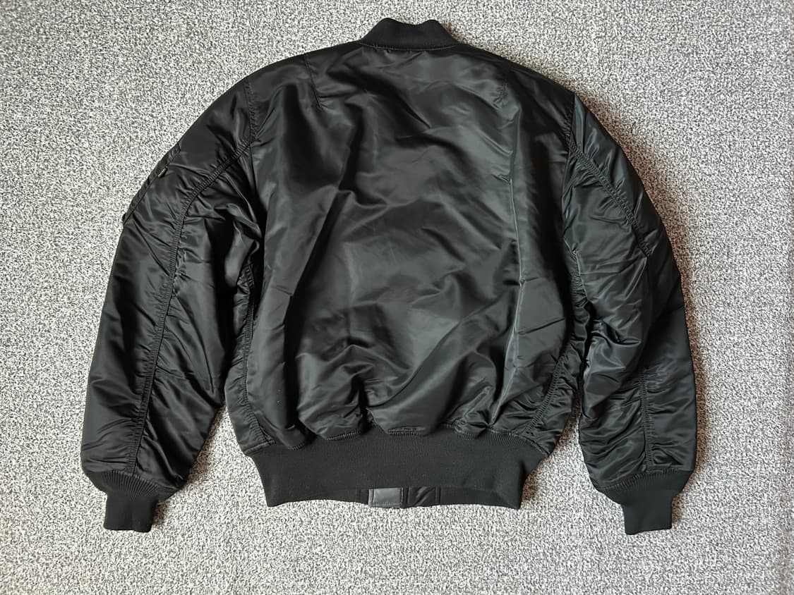 [상태최상] 알파인더스트리 MA-1 블랙 M / 건메탈 라이닝 상품이미지3