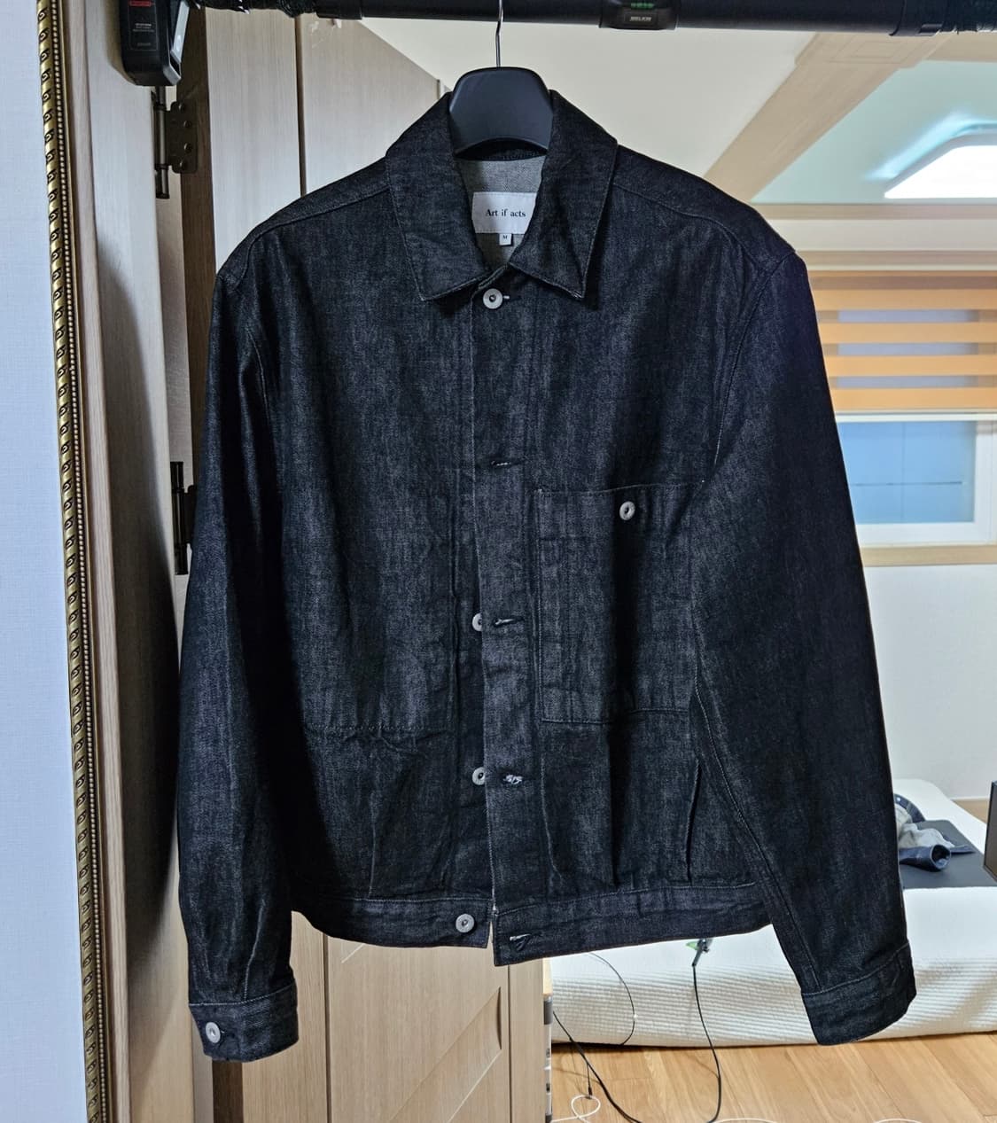 아트 이프 액츠 워시드 데님트러커 자켓 블랙 상품이미지1