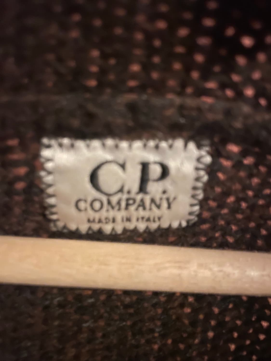 CP company 브이넥 니트 상품이미지2