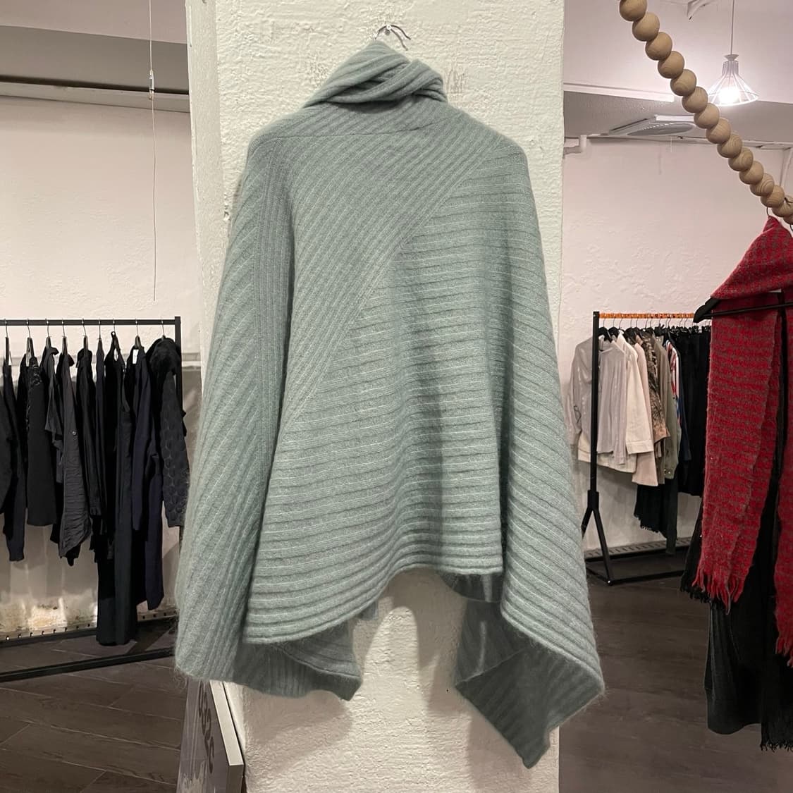 아크네 스튜디오 판초 가디건 상품이미지3