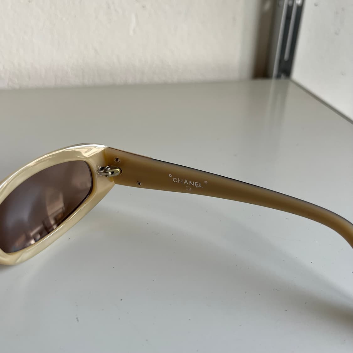 샤넬 스퀘어 프레임 투톤 선글라스 상품이미지5