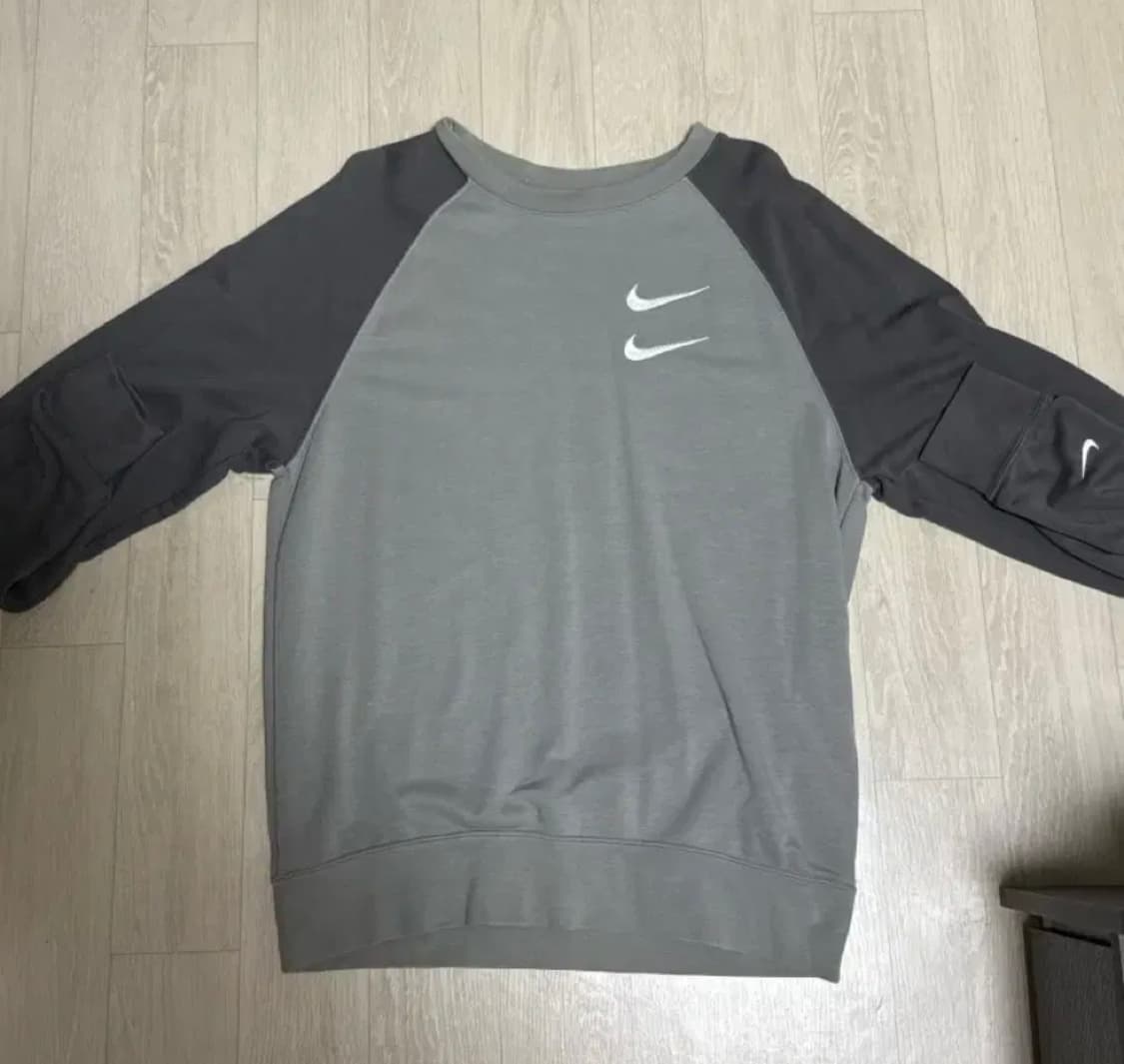 Nike swoosh sweatshirt  상품이미지2
