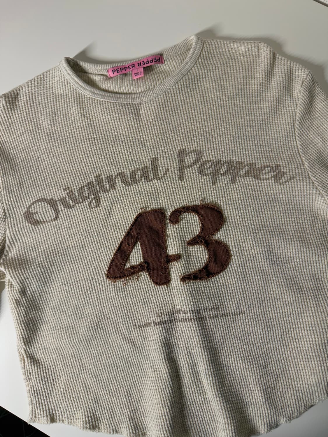 페퍼페퍼 롱슬리브 티셔츠 베이지 상품이미지1