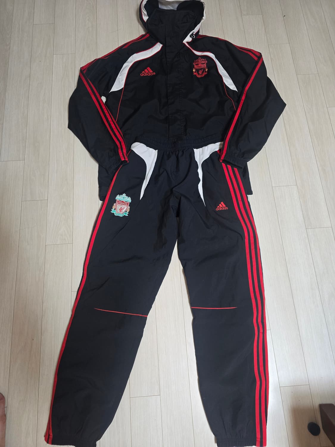 아디다스 리버풀바람막이 10-11 상품이미지1