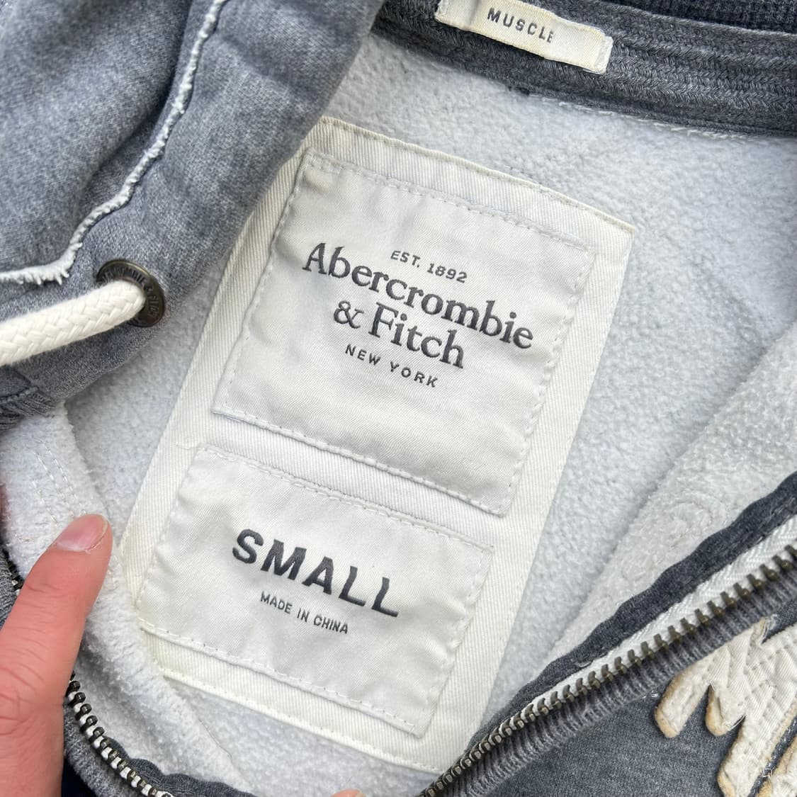 아베크롬비(Abercrombie) 그레이 NY 빈티지 후드집업 상품이미지5