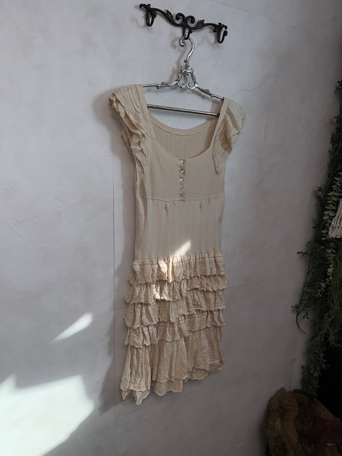 Beige bohemian punching ruffle knit ops 상품이미지4