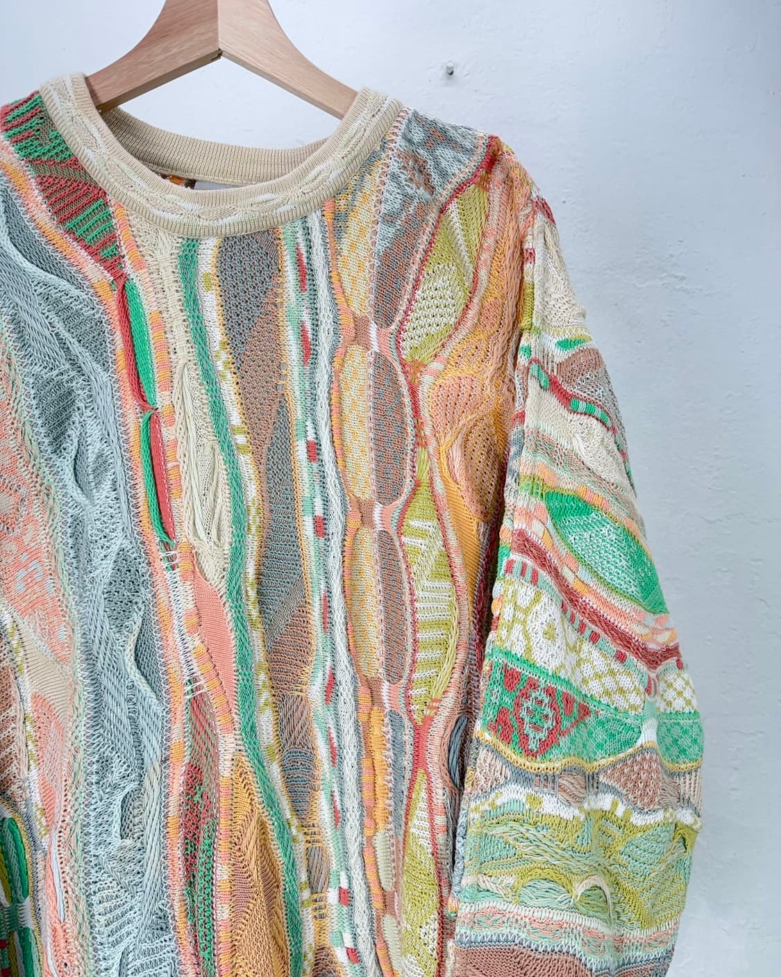 쿠지 멀티 텍스처 컬러 케이블 니트 스웨터 상품이미지3