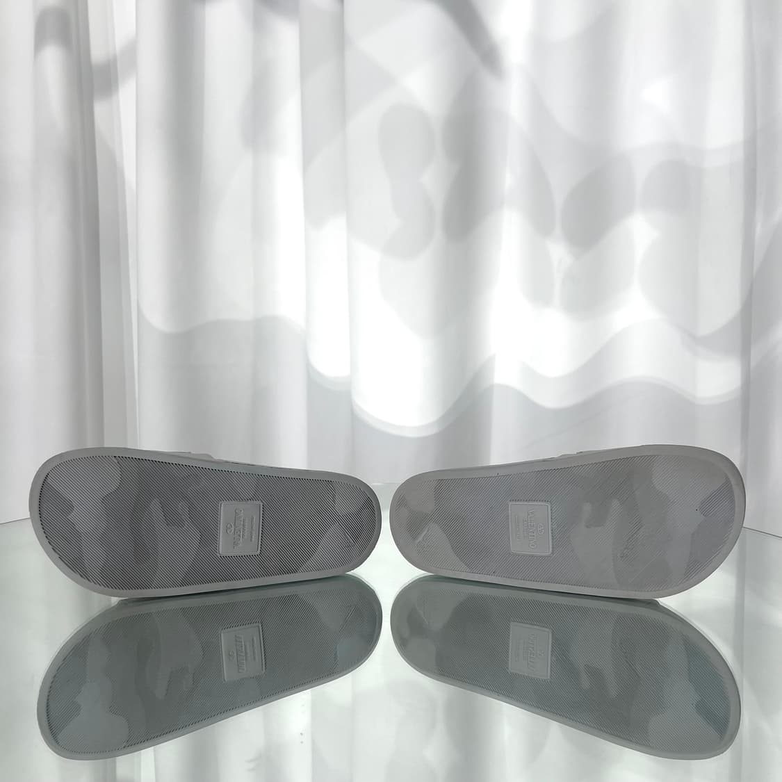 [정품] 발렌티노 슬리퍼 37사이즈 220 상품이미지4