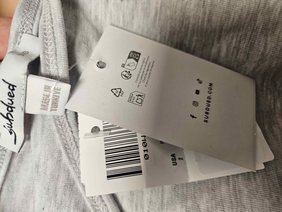 Subdued winged tank top 상품이미지3