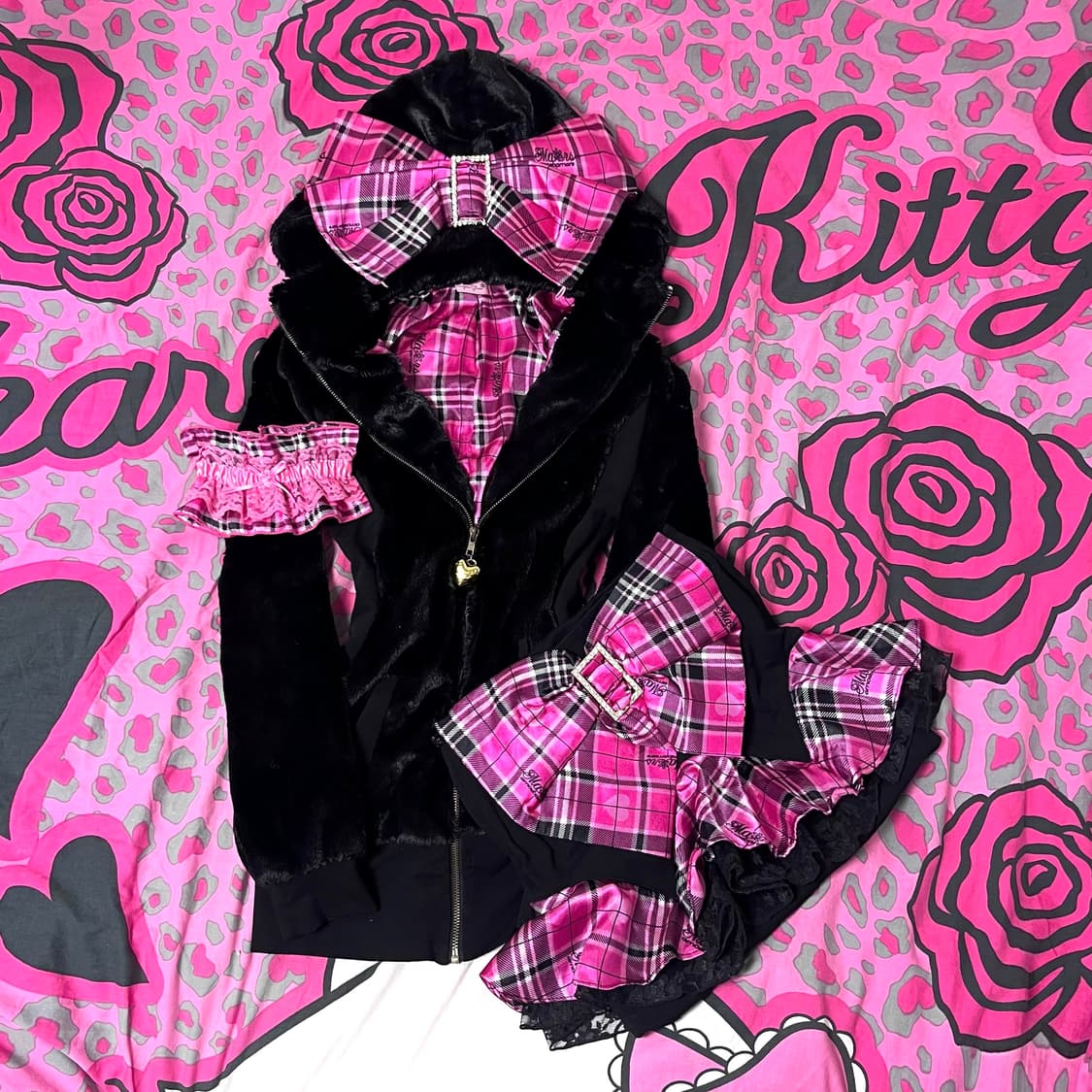 MA*RS마즈 블랙핑크 하트체크 왕리본 퍼 후드집업 히메갸루 핀터 109 상품이미지1