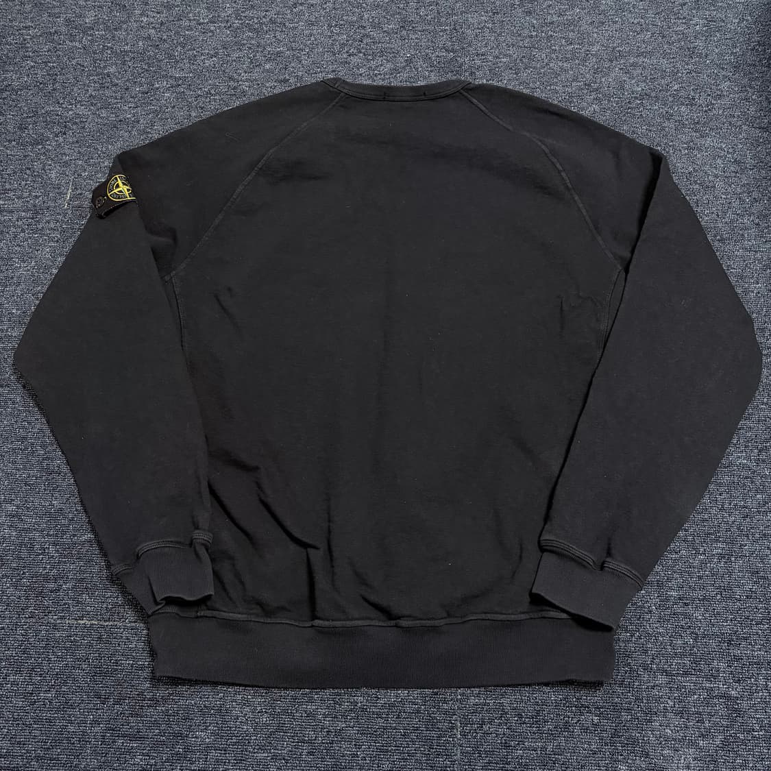 스톤아일랜드 와펜 맨투맨 블랙 상품이미지10