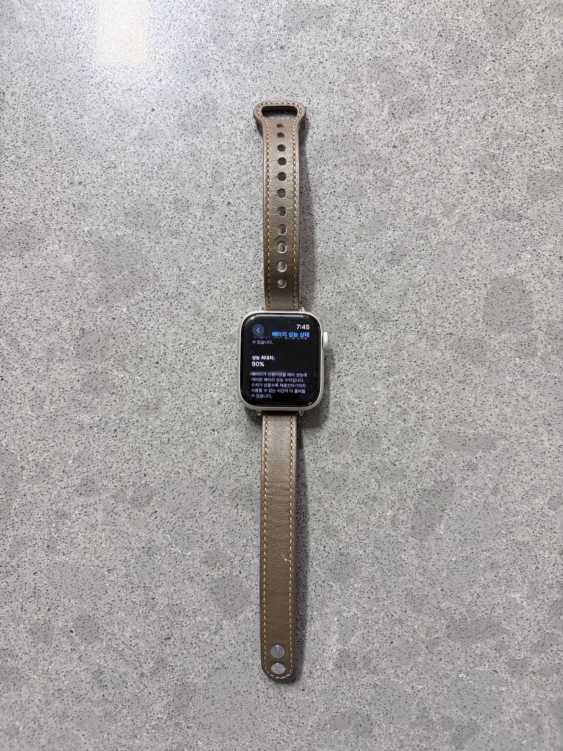 애플워치 se 2세대(정품, 가죽 스트랩& 충전기) 상품이미지2