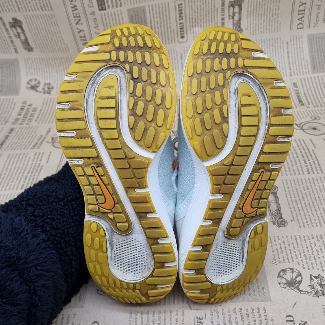 나이키 리액트 이스케이프런 런닝화235 상품이미지3