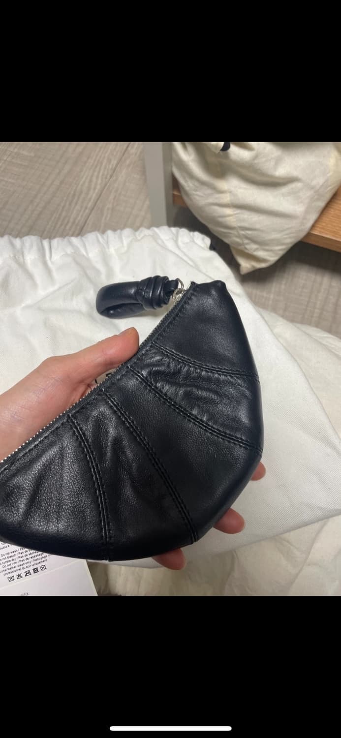 르메르 가방 크루아상 코인 퍼스 …. 상품이미지5