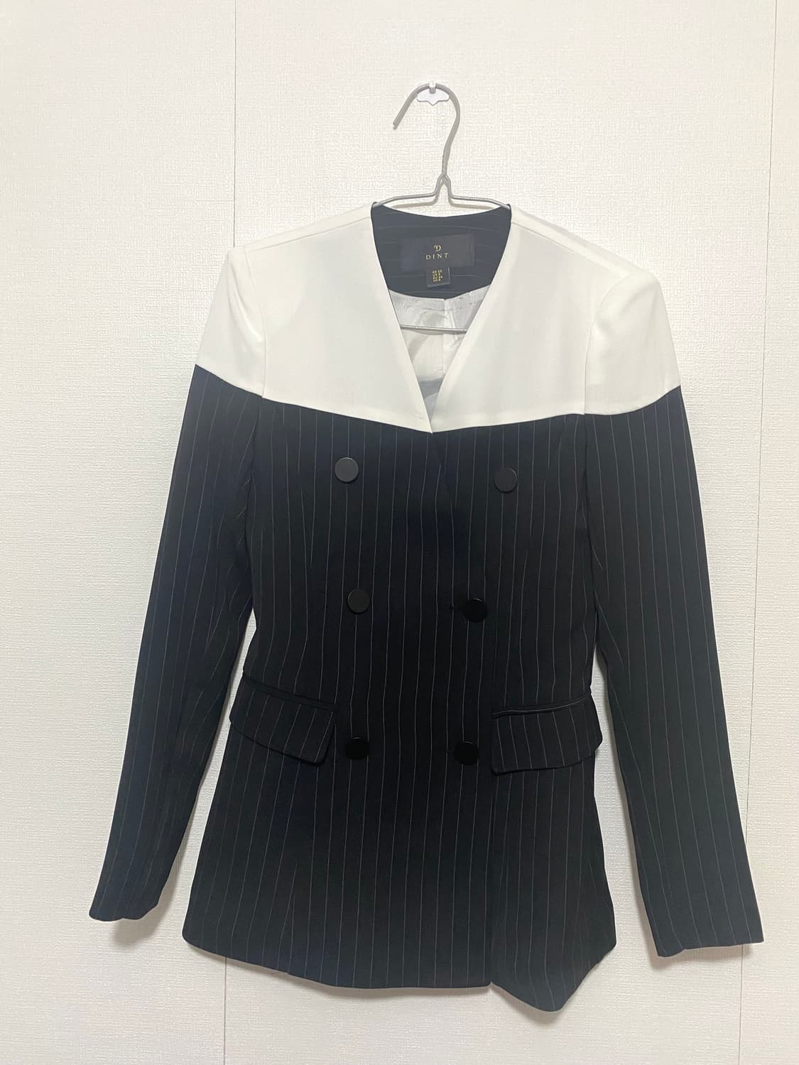 딘트 스트라이프 배색 더블 버튼 자켓 상품이미지4