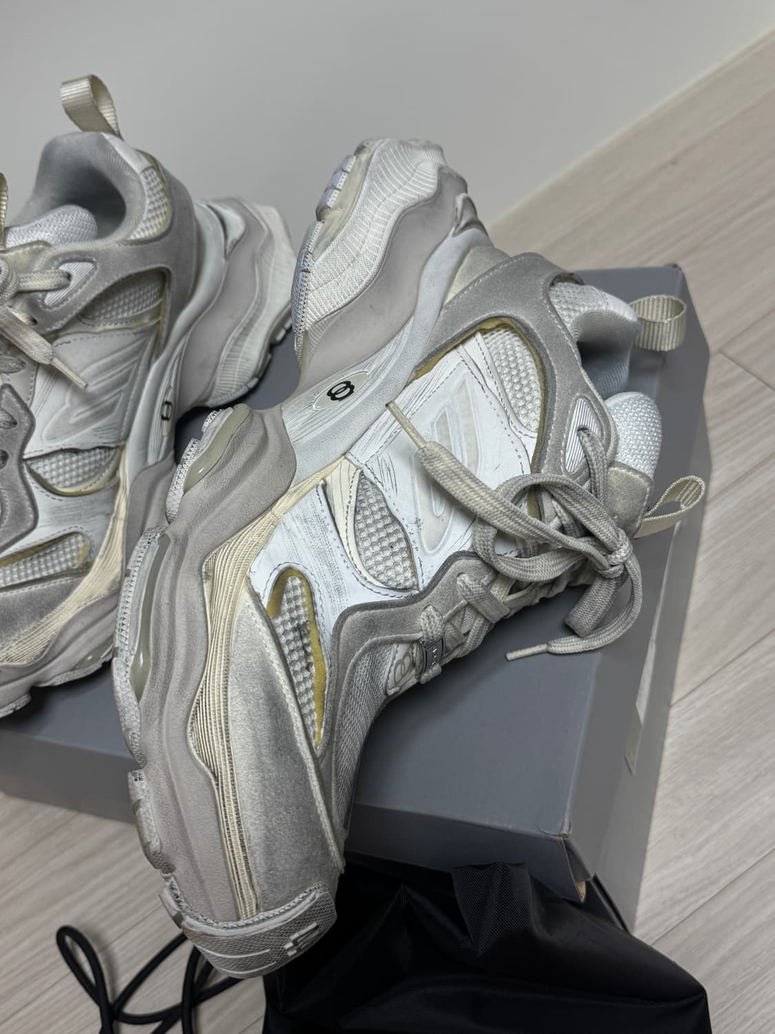 [44] 발렌시아가 카고 스니커즈 베이지 상품이미지3