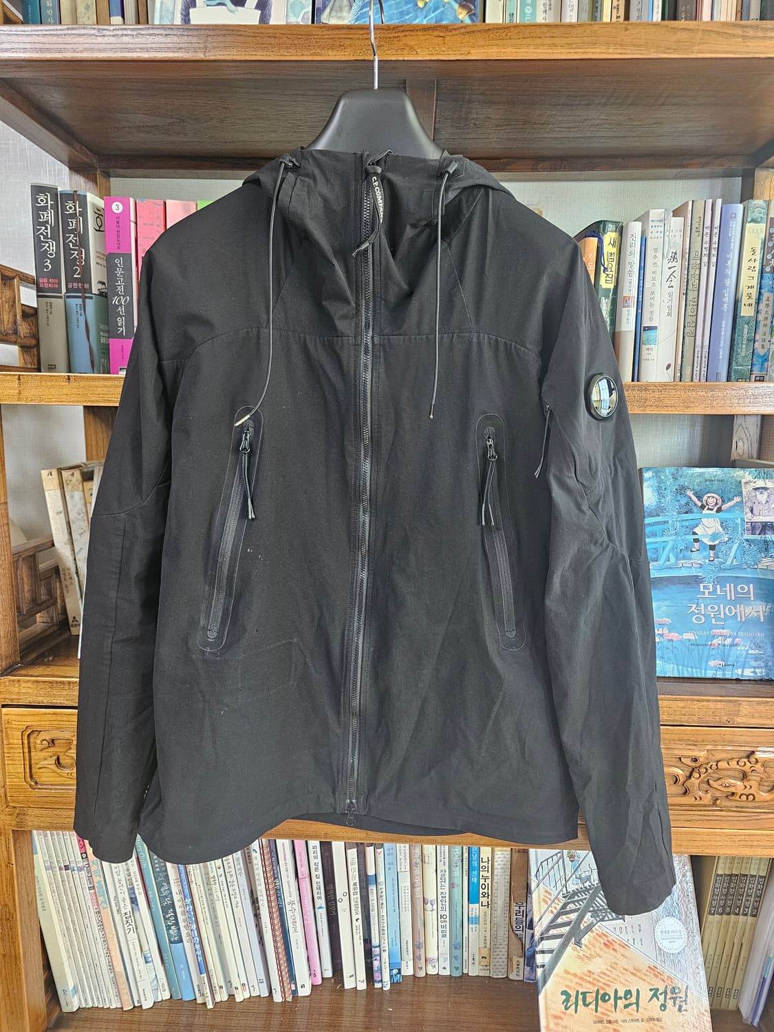 씨피 가장 기본 모델 CP컴퍼니 블랙 후드 나일론 자켓 팔아요 상품이미지1