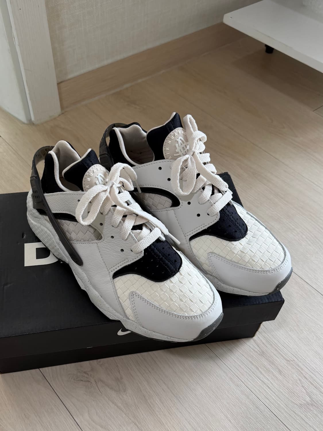 나이키 에어 허라치 260 상품이미지1