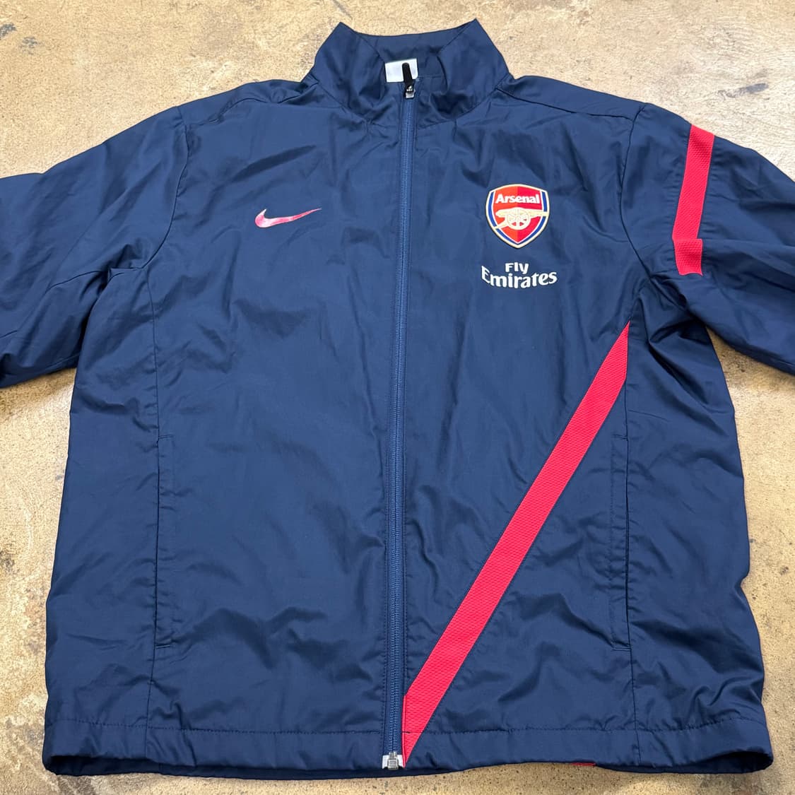 나이키 아스날 네이비 레드 바람막이 상품이미지3