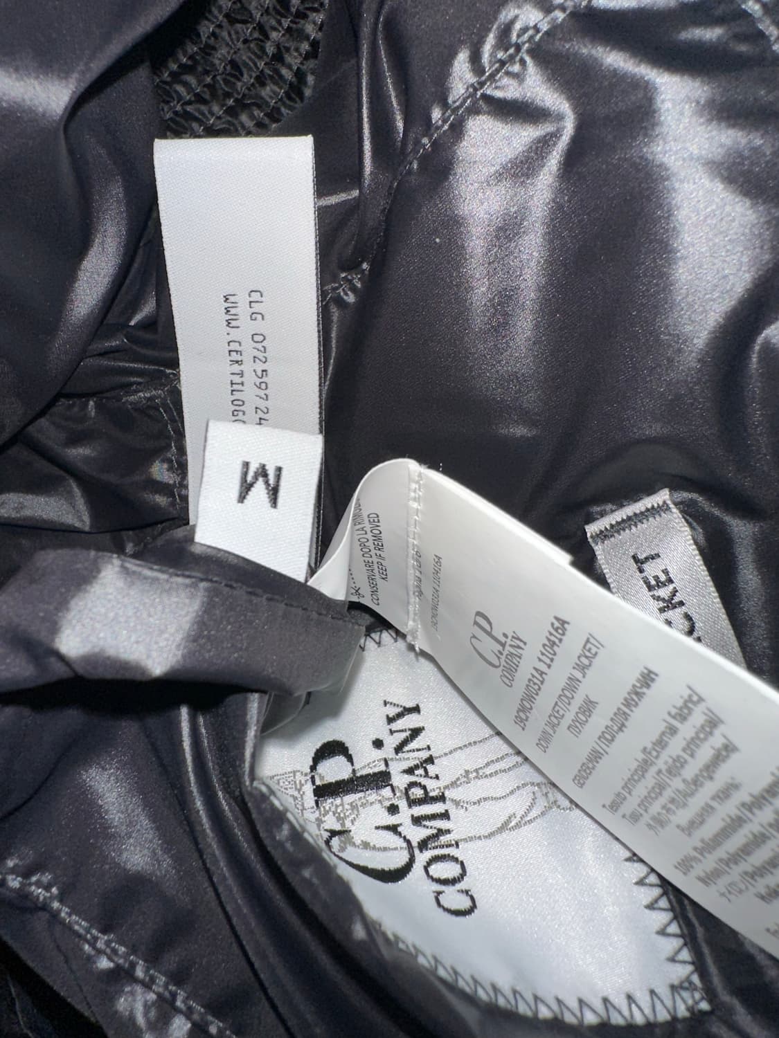 CP컴퍼니 DD쉘 고글 경량패딩 25FW 상품이미지10