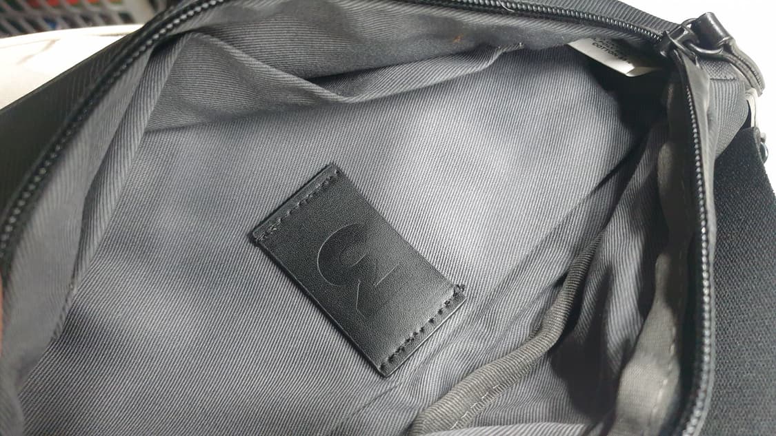 GEARS 3 블랙 슬링백 상품이미지4