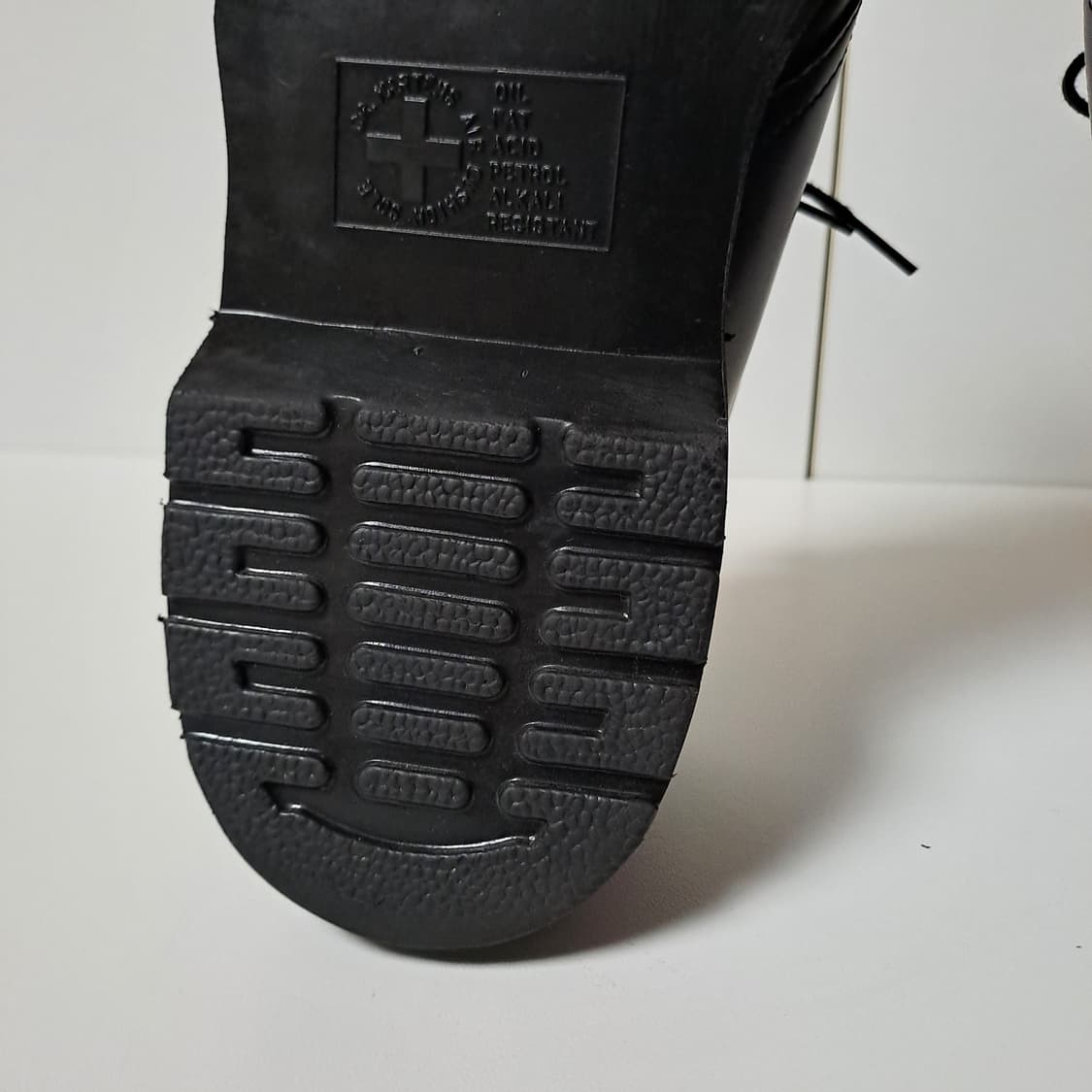 (택포) 닥터마틴 1461 모노 UK9 280 B682 상품이미지9