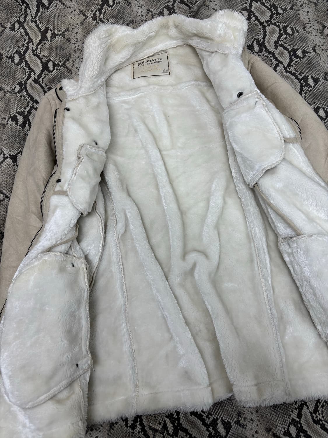 [ROUSHATTE]VKEI White Fur Trimming NeckB 상품이미지9