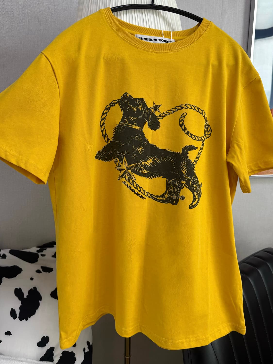 새상품) Sunburnproject T-shirt 상품이미지1