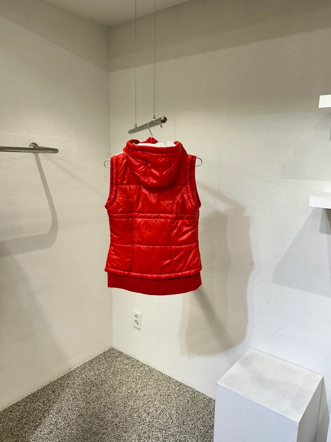 아디다스 후드 패딩조끼 상품이미지2