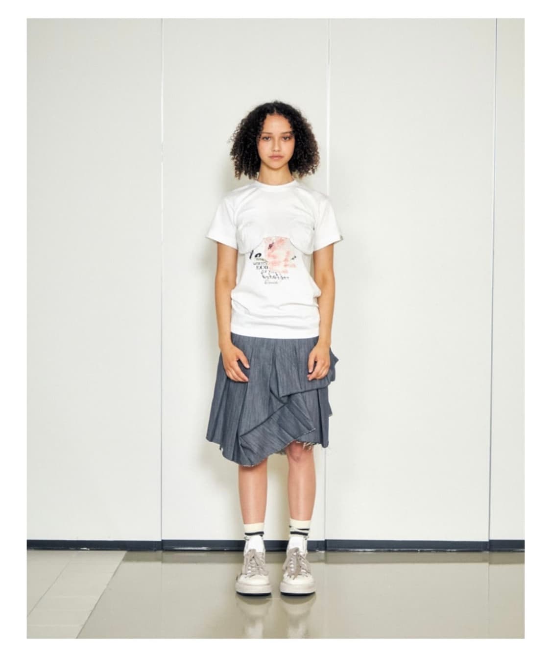 로레일즈 24ss 언발란스 플리츠 스커트 새상품 택O 상품이미지4