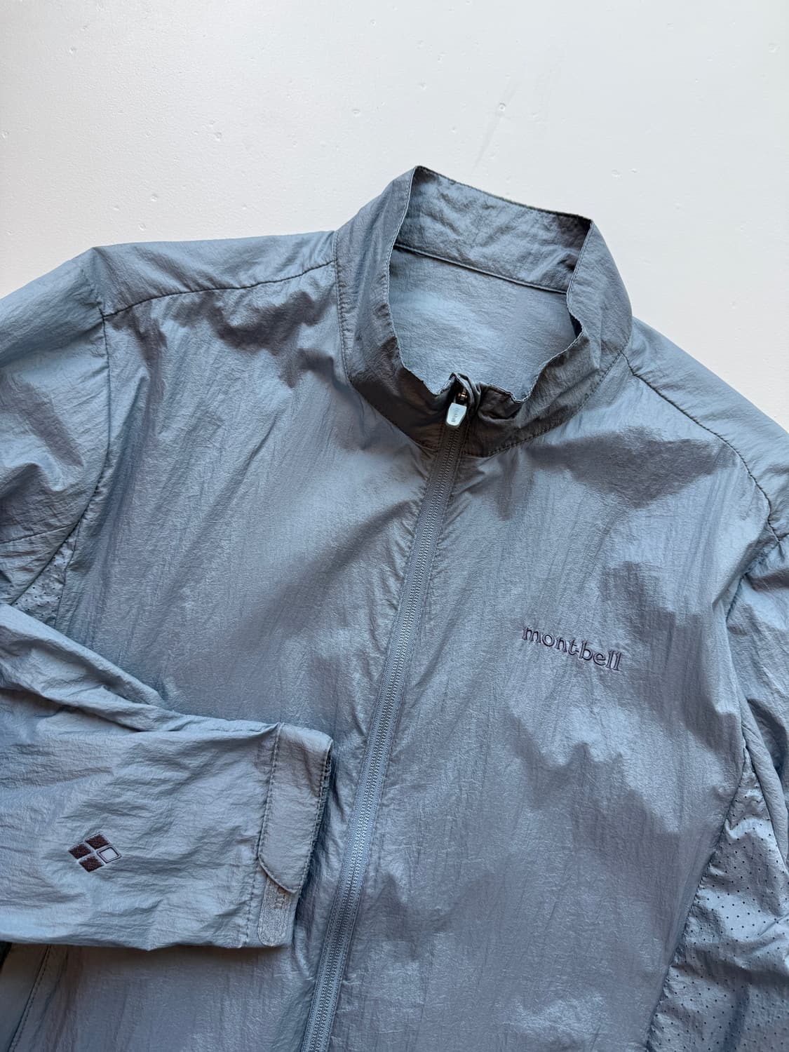 몽벨 루즈핏 라이트웨이트 나일론 바람막이 자켓 상품이미지4