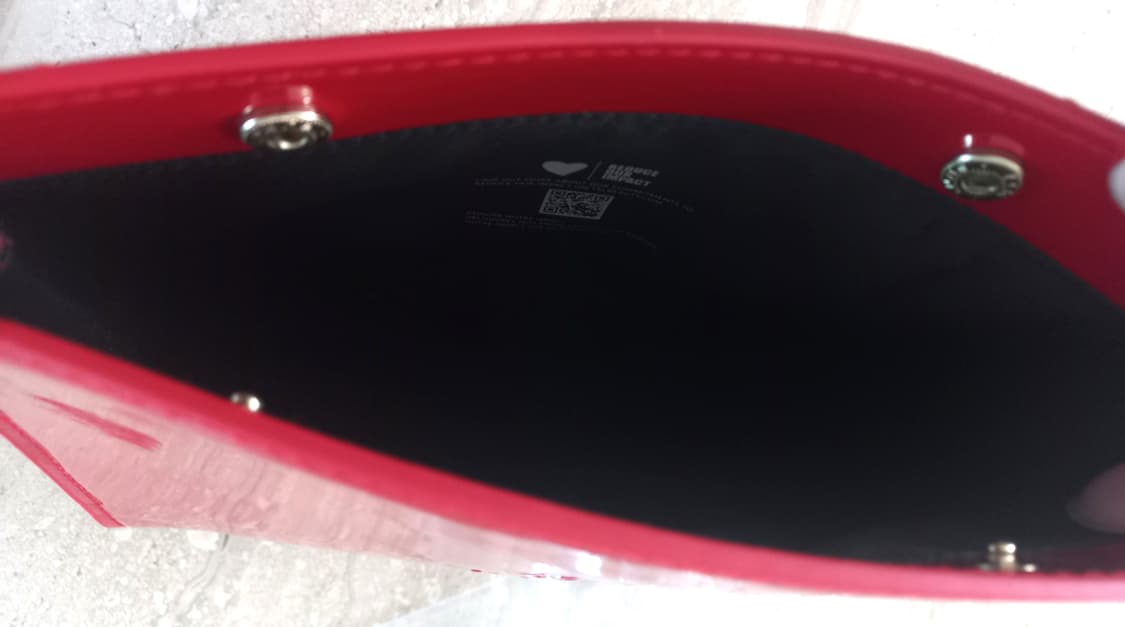 입생로랑 Yves Saint Laurent 파우치 대 (새제품)
 상품이미지3