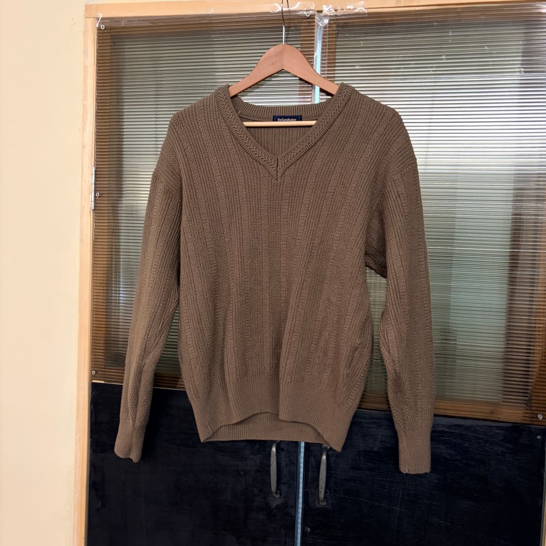 입생로랑 브이넥 울니트 상품이미지2