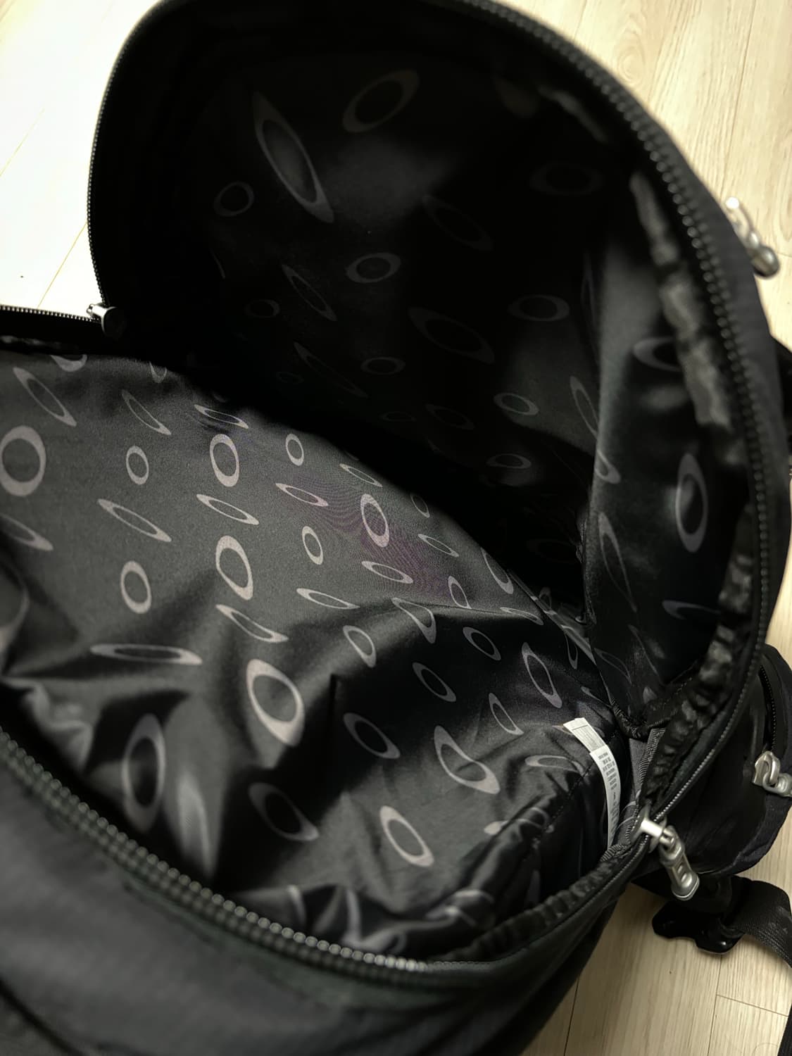 오클리 런치 박스 백팩 상품이미지3