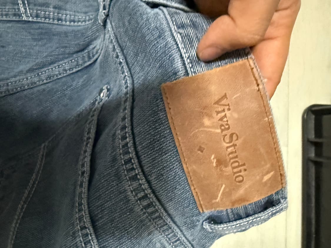 비바스튜디오 스트레이트 청바지 미착용 판매 합니다. 상품이미지6