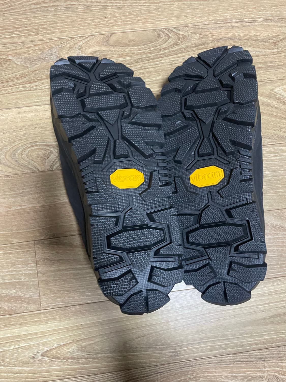 아모멘토 비브람 패디드 슬립온  상품이미지4