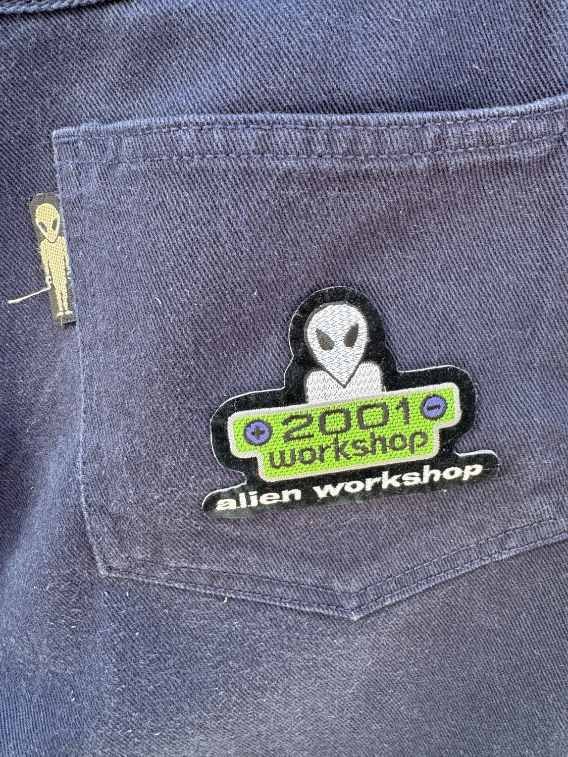 00s 에일리언워크샵 네이비팬츠 상품이미지6
