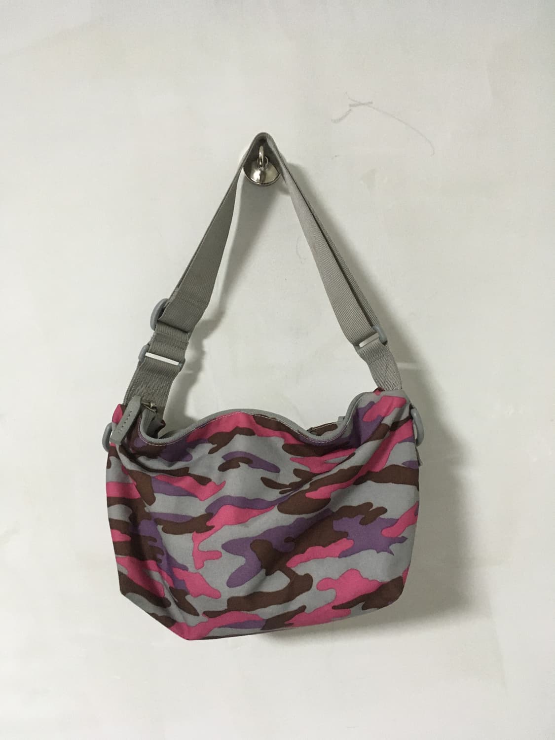 이스터팩 슬링백 핑크 카모 상품이미지3