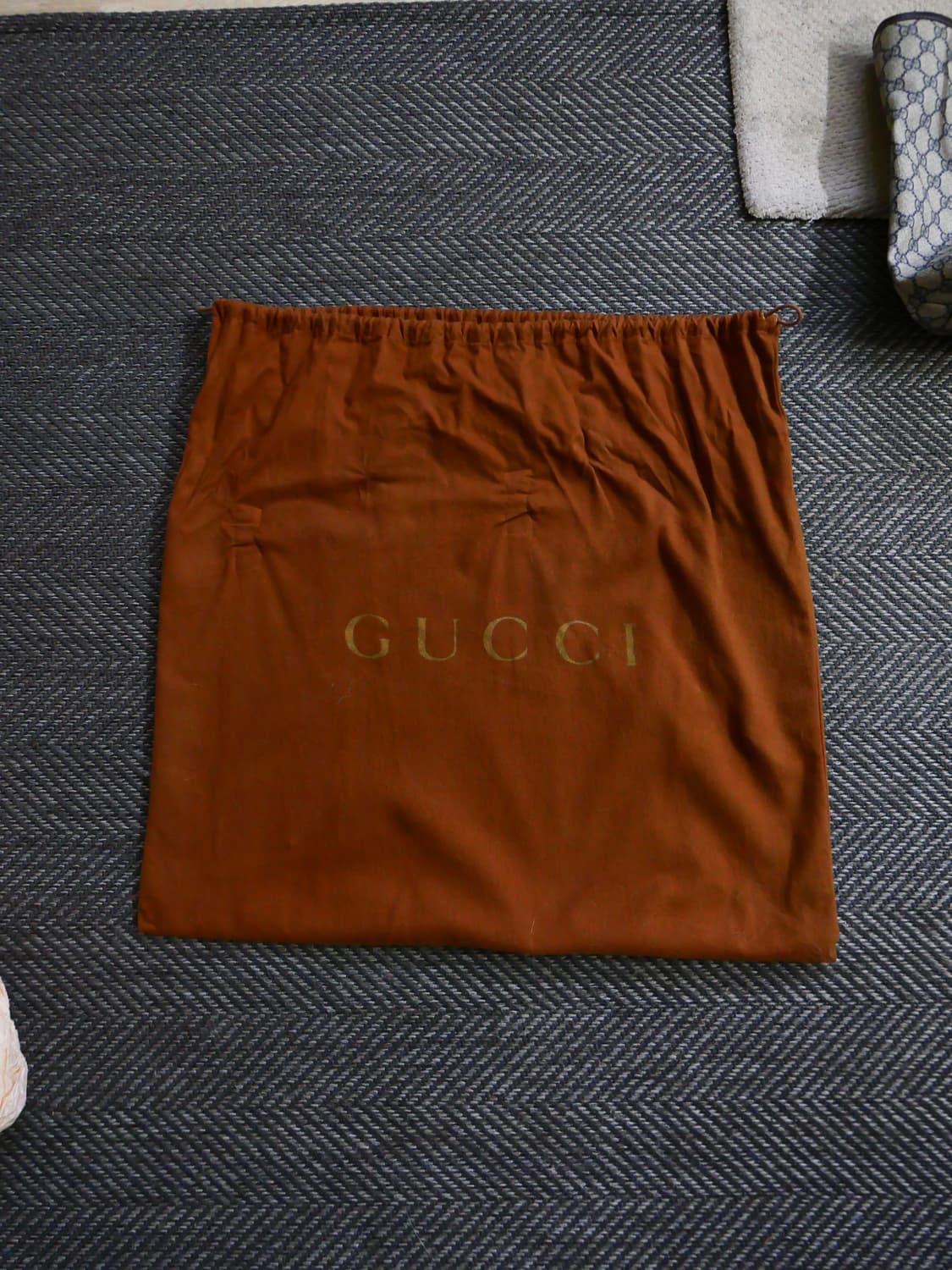 구찌 GG 로고 숄더백 상품이미지8