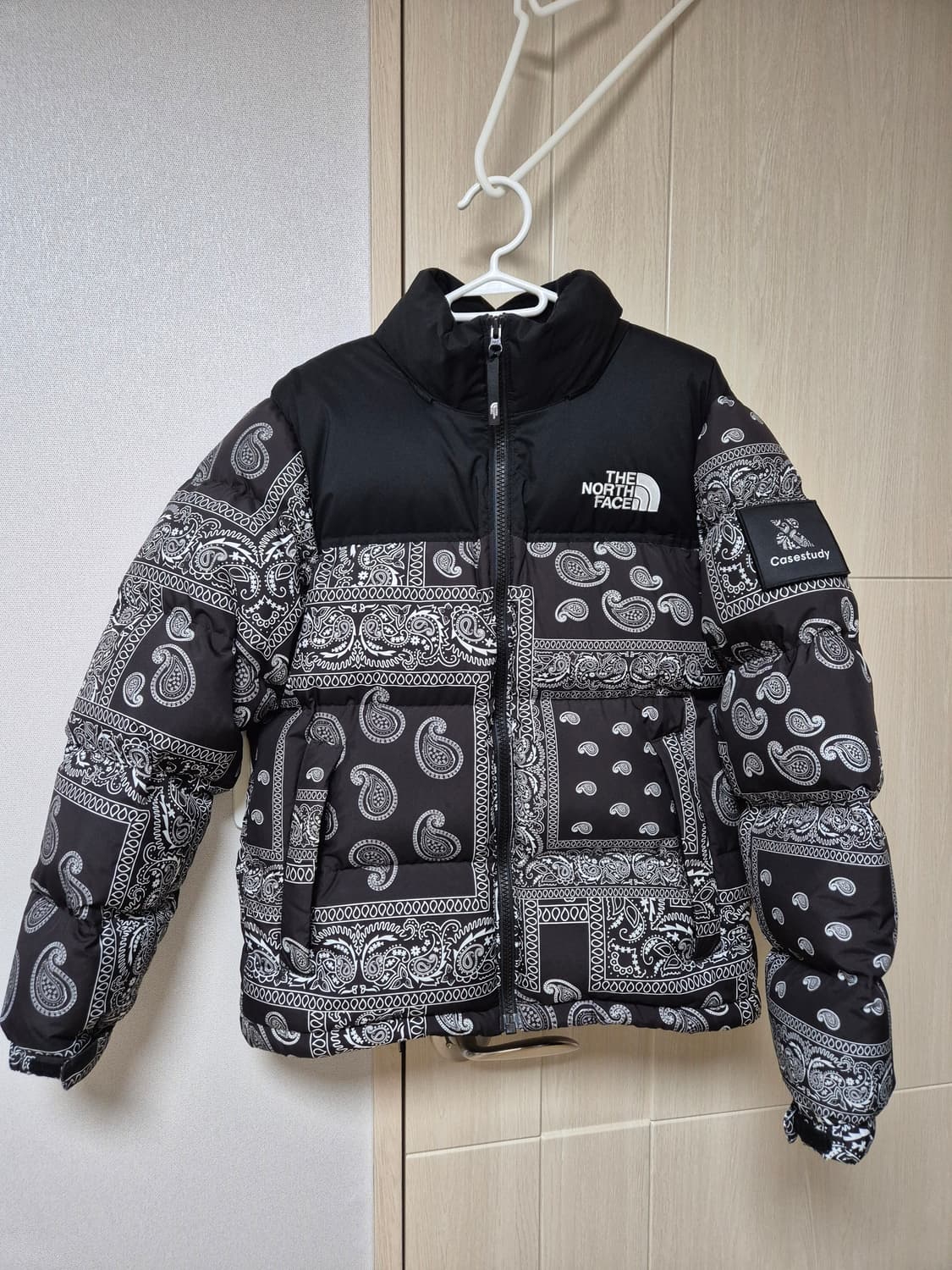 노스페이스 케이스스터디 패딩 상품이미지1