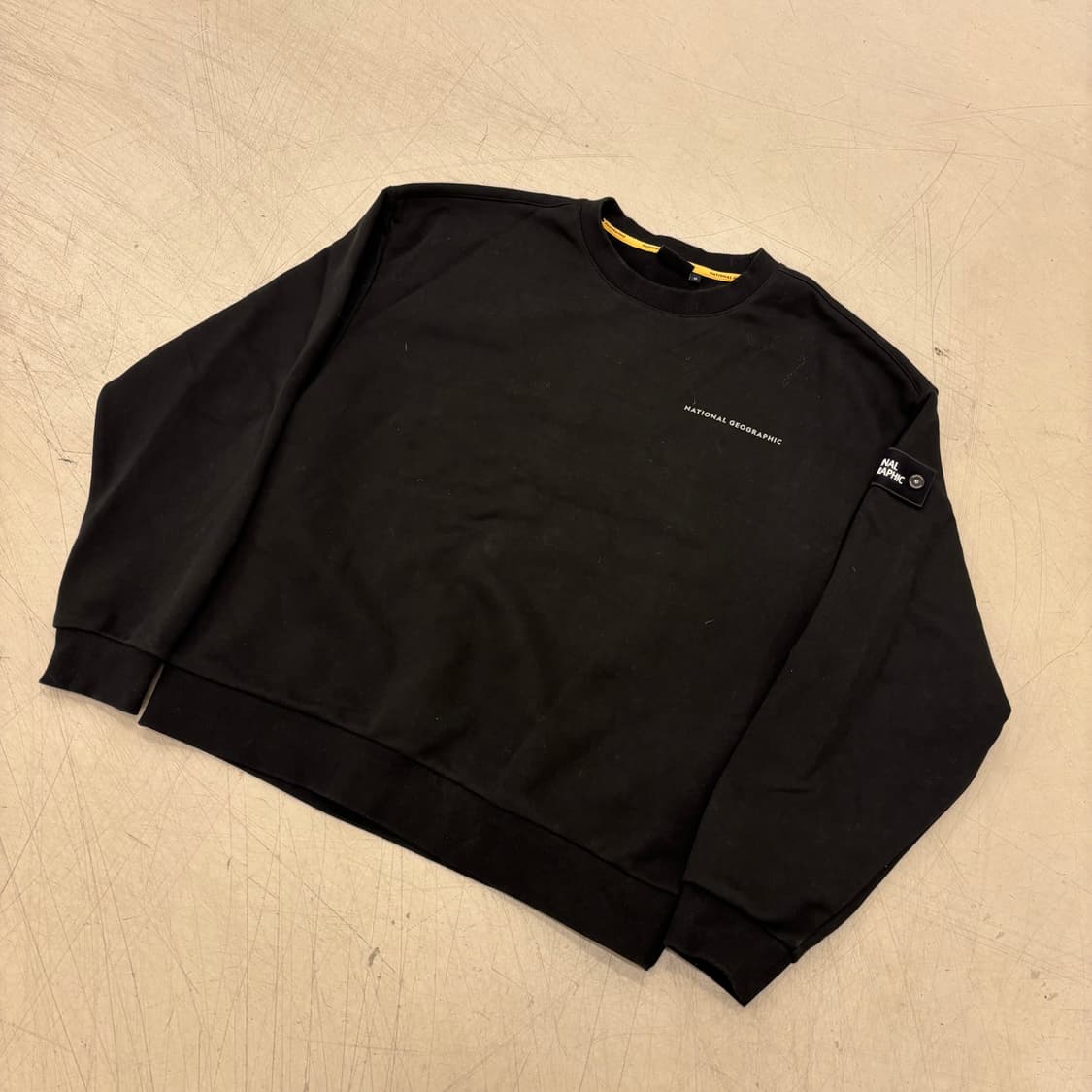 내셔널지오그래픽 와펜 스몰로고 맨투맨 상품이미지1
