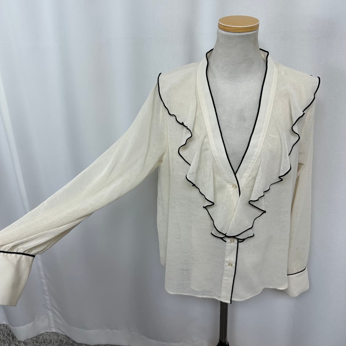 자라 여자 시스루 프릴 블라우스 S 상품이미지4