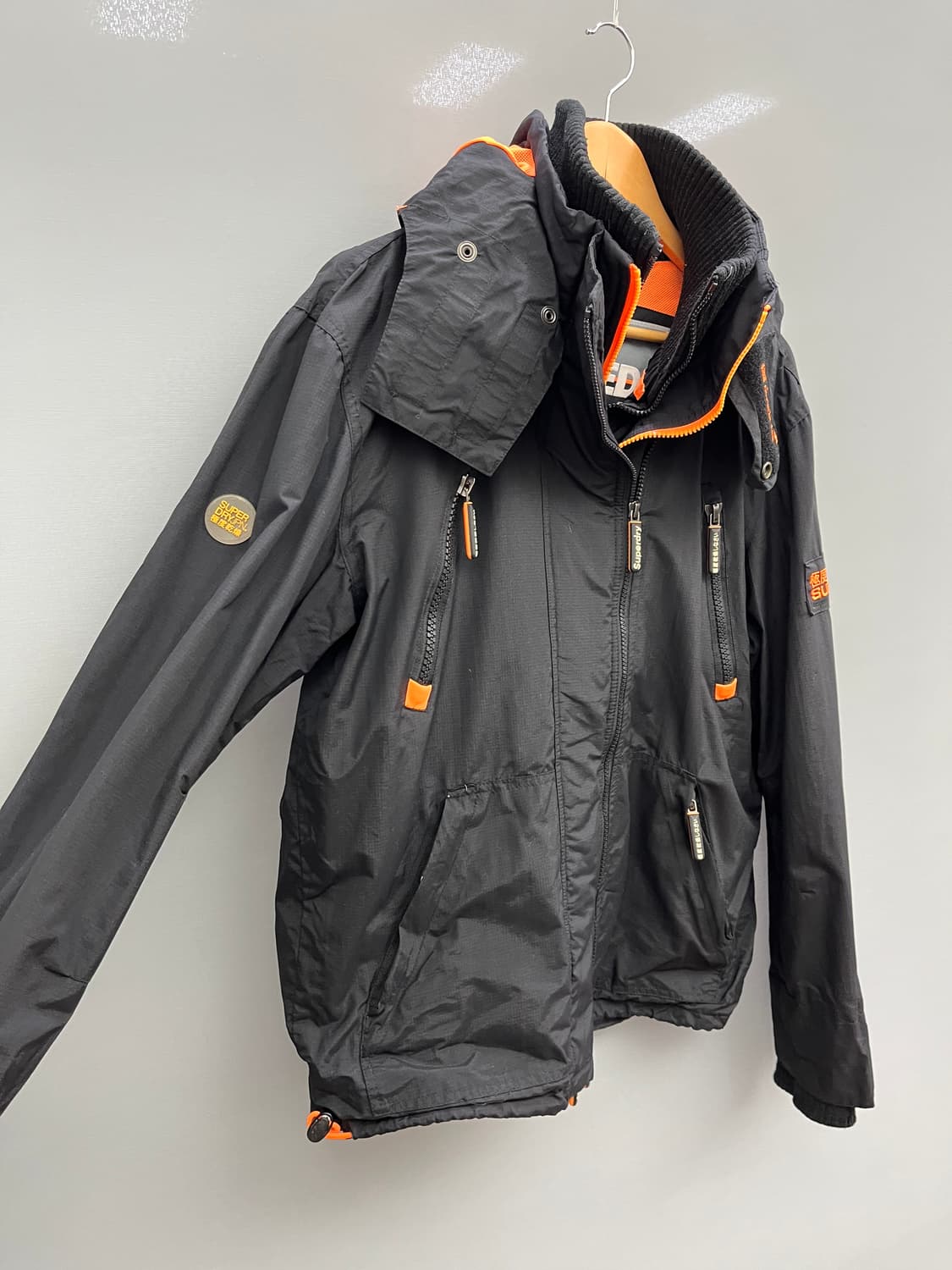 슈퍼드라이 윈드 어태커 바람막이 자켓 상품이미지2