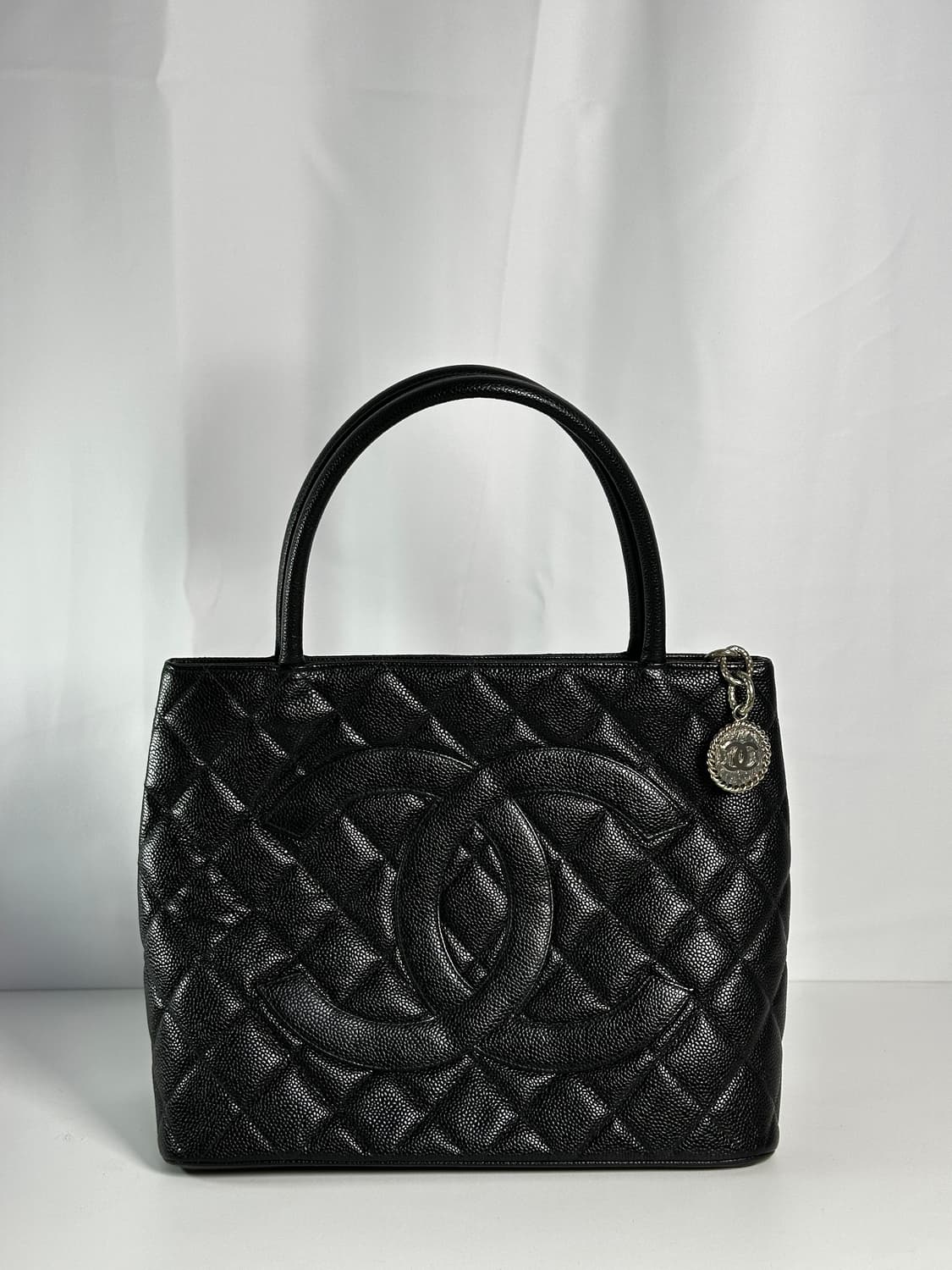 Chanel 샤넬 메달리온 토트백 / 코인백 상품이미지1