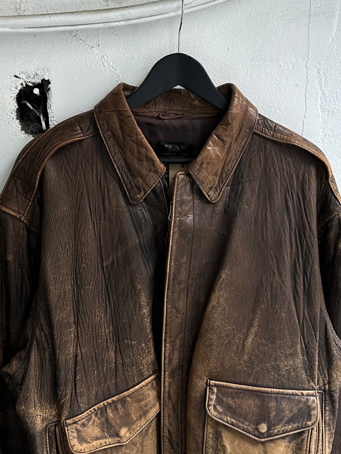 90's 하드에이징 아비렉스 A2 레더 봄버 자켓 상품이미지5