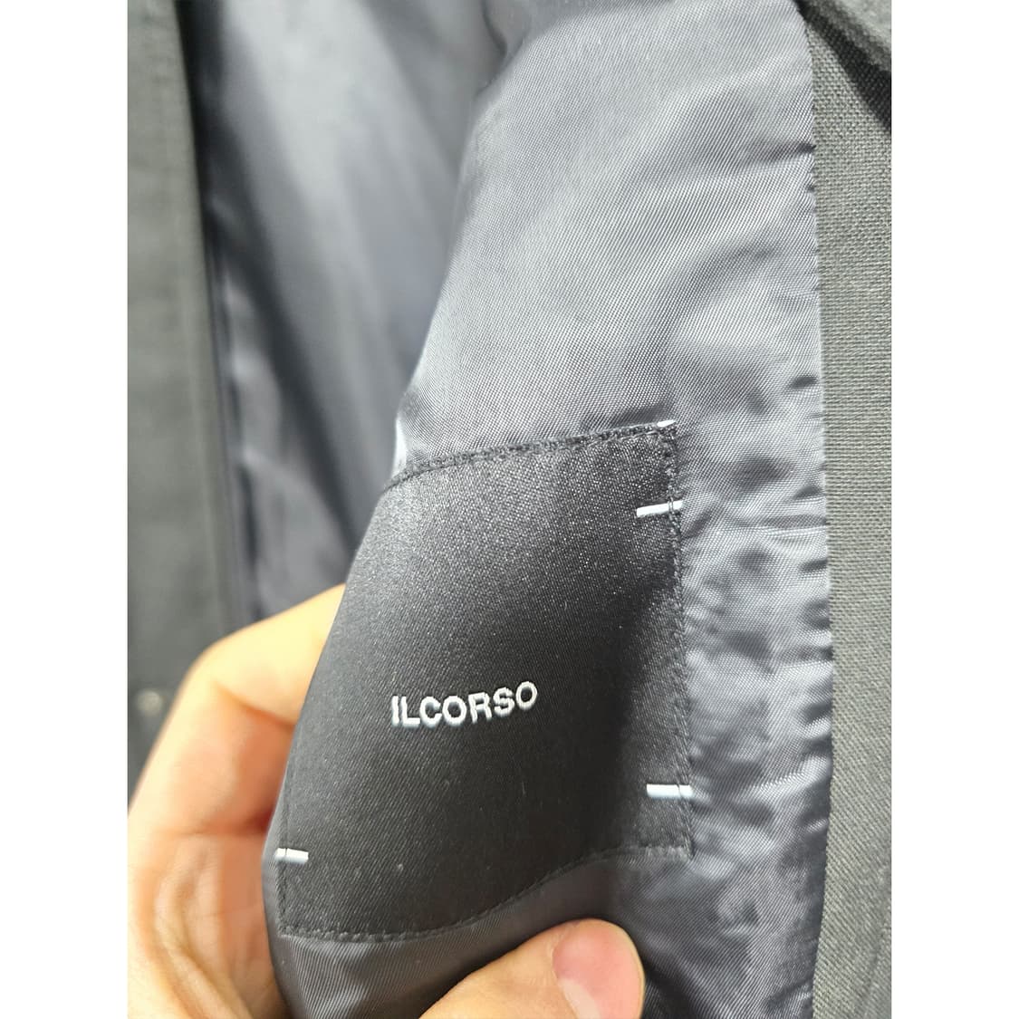 택포_ 22s 일꼬르소 블랙 트러커자켓 L 상품이미지2