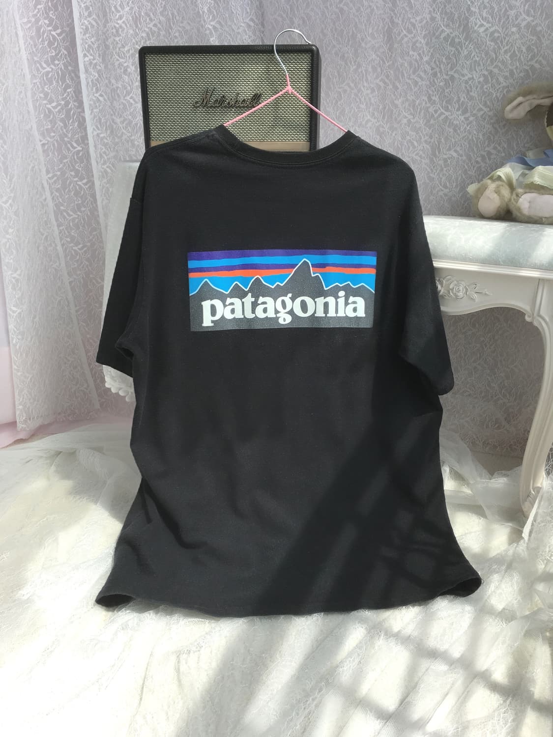 Patagonia black half tee 상품이미지3