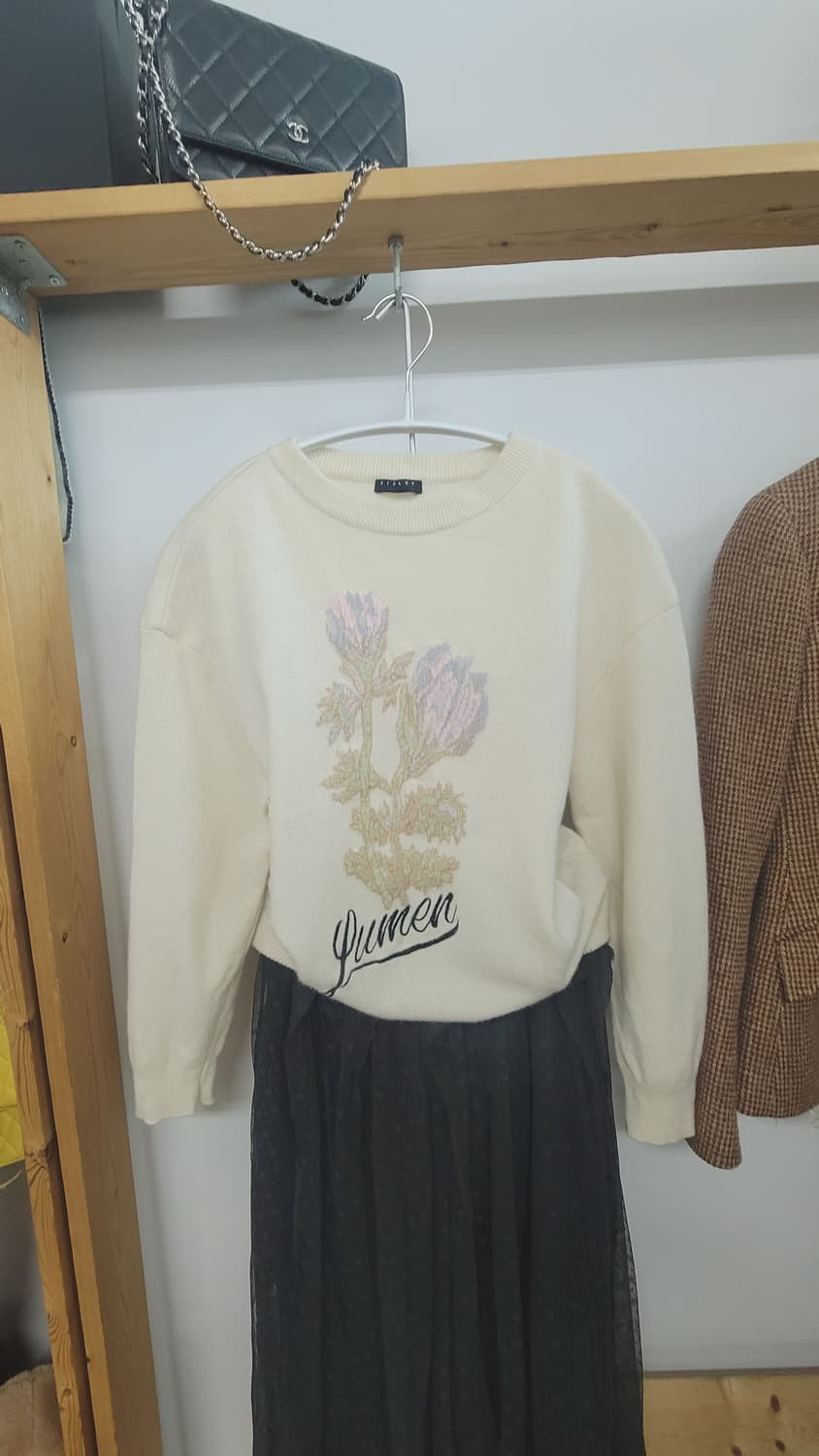 시슬리 아이보리 입체니트. 질스튜어트 레이스샤 스커트 상품이미지1