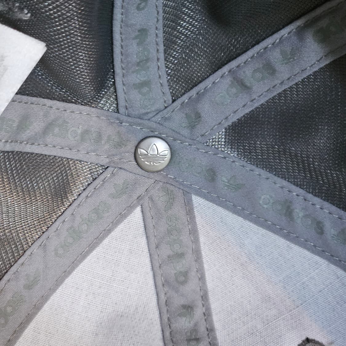 (택 있음. 정품) Adidas 아디다스 로고 그레이 볼캡 모자 상품이미지8